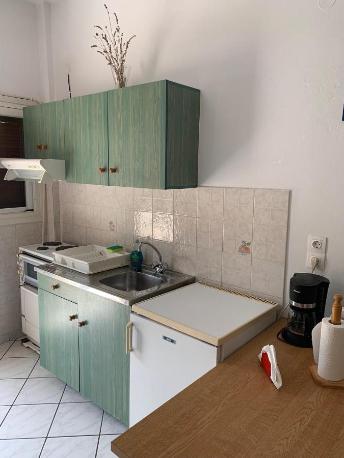 Eleftheria Studios And Apartments Acharavi  Bagian luar foto