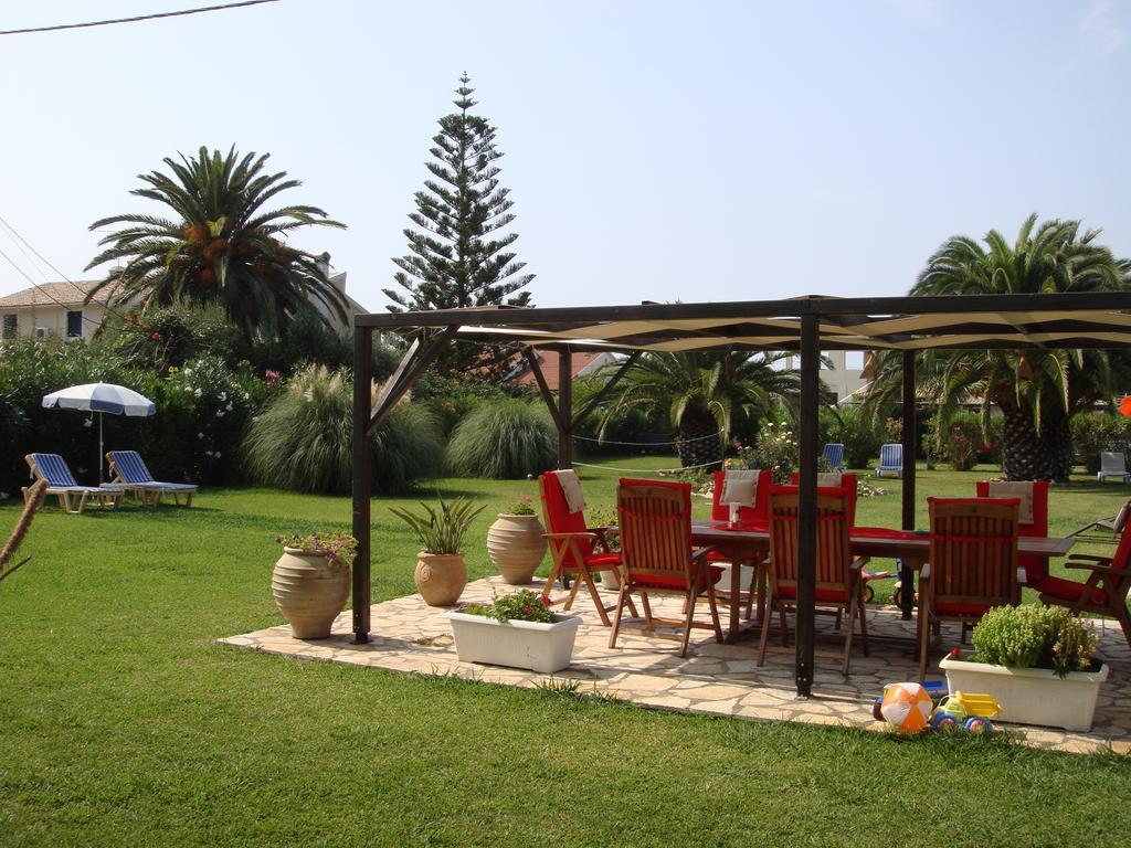 Eleftheria Studios And Apartments Acharavi  Bagian luar foto